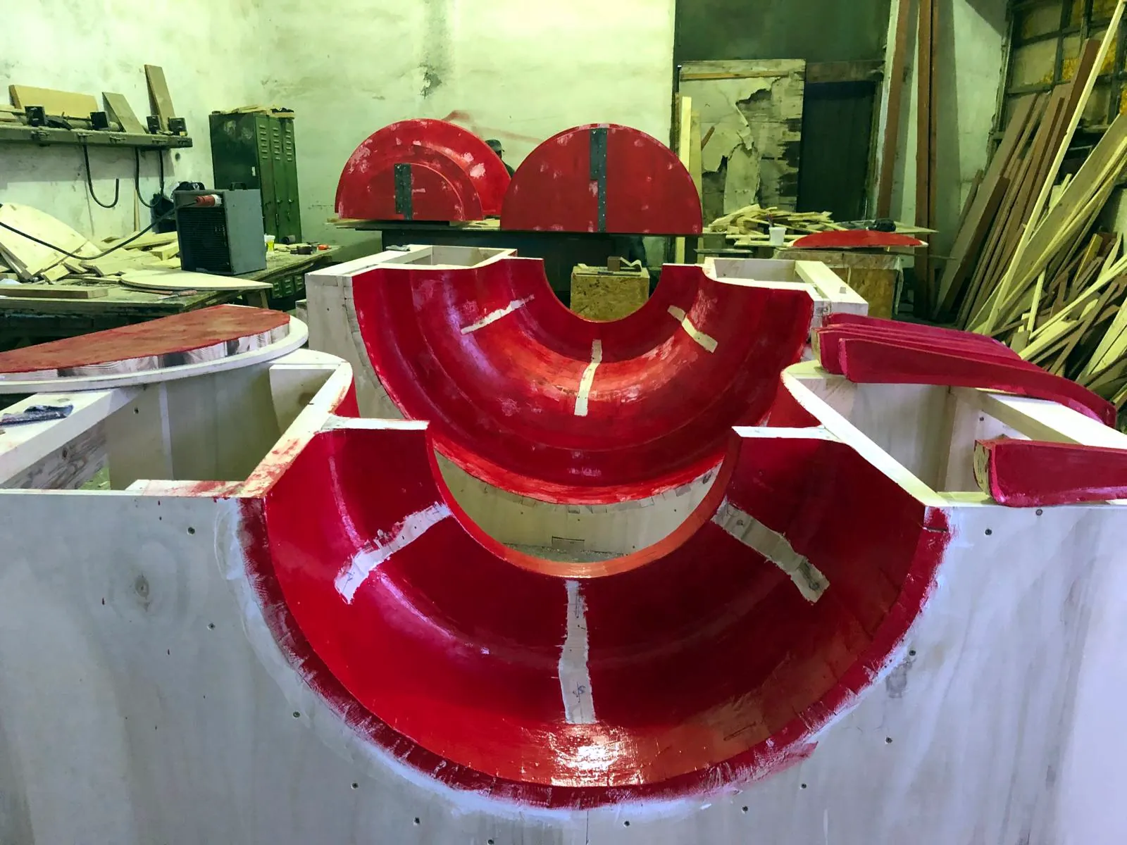 Red-finished split pattern sections in the workshop